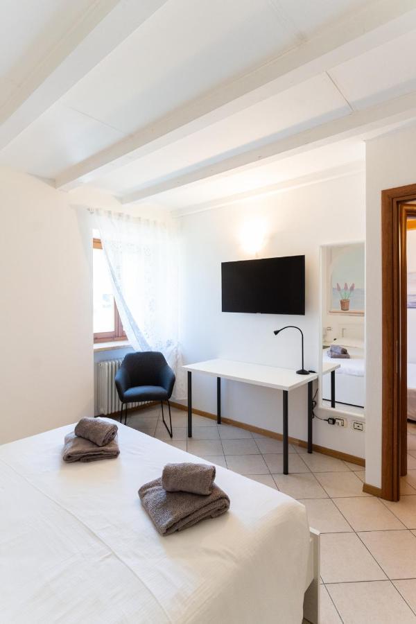 Garda Lake & Relax - Cottage On The Hill Caprino Veronese Exterior foto